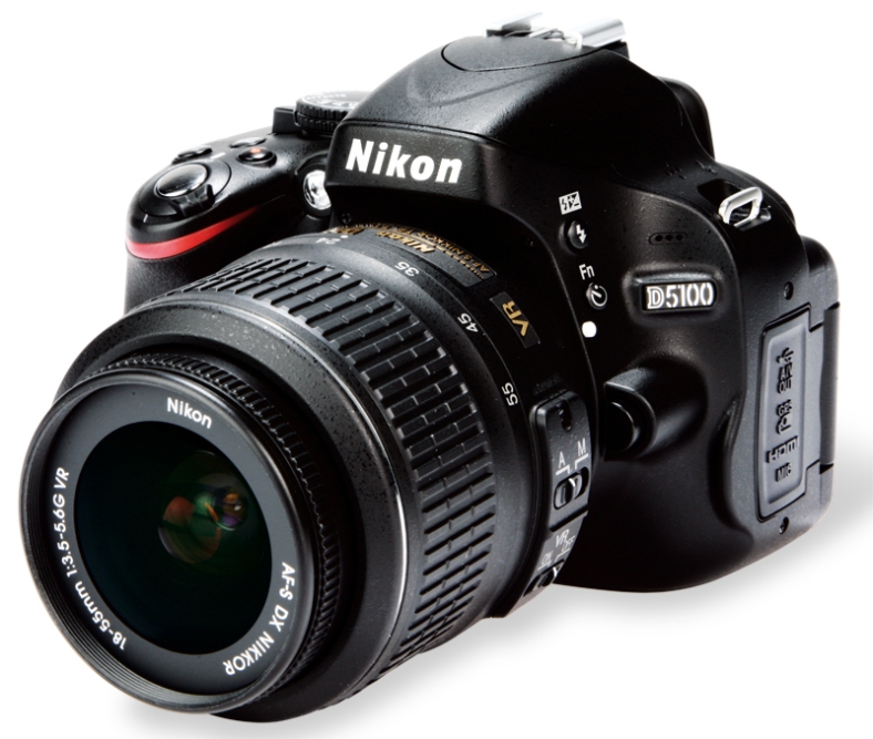 Nikon D5100 18mm-55mm VR LEns