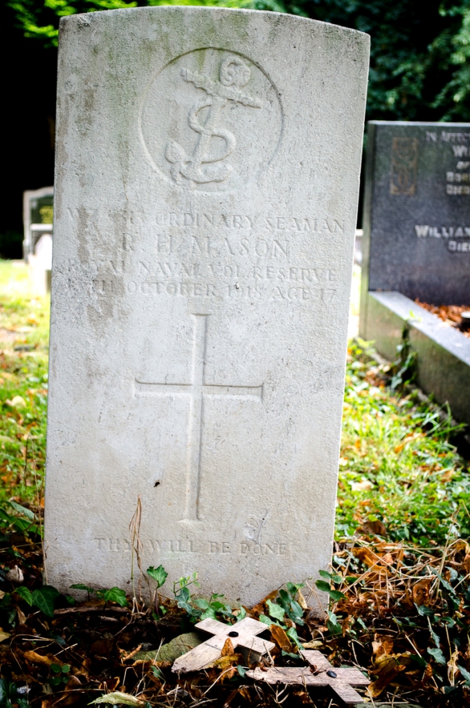 The headstone of Ordinary Seaman R. H. Mason - Pontrhydyrun Baptist Church, Cwmbran 