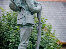 Cwmcarn War Memorial, Bronze Statue of a WW1 soldier