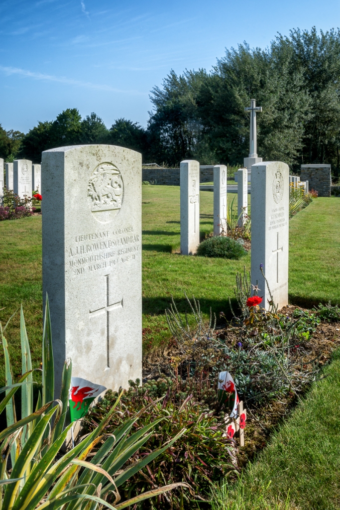 Cross of Sacrifice in Guards' Cemetery, combles, Somme, France.